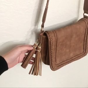 PRICE DROP- Nine West crossbody bag!